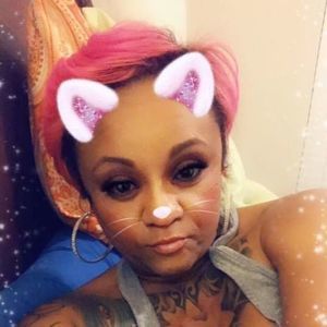 Meet your Posher, Latoya